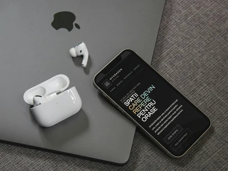 Site web responsive pentru mobile: cum construiești experiențe rapide care nu pierd lead-uri pe telefon